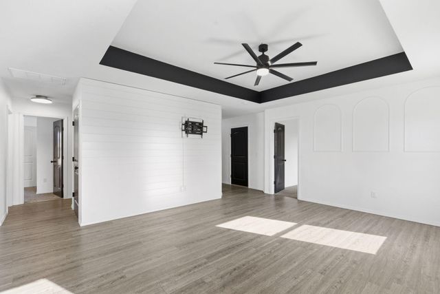 288 W Picardy Street, Republic, MO 65738