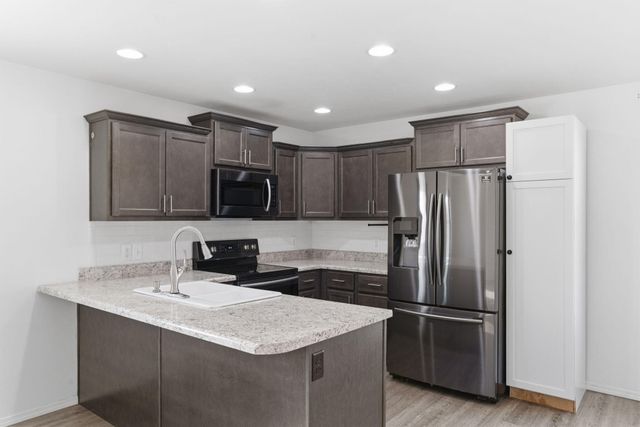 288 W Picardy Street, Republic, MO 65738