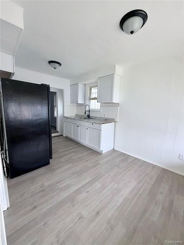 2687 S Deacon Street, Detroit, MI 48217