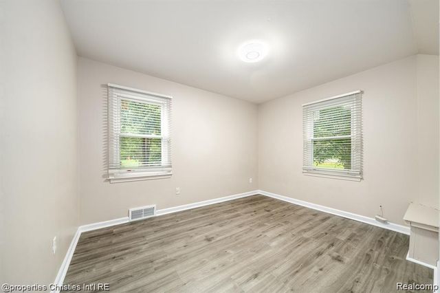 4912 S Clunbury Road, West Bloomfield, MI 48322