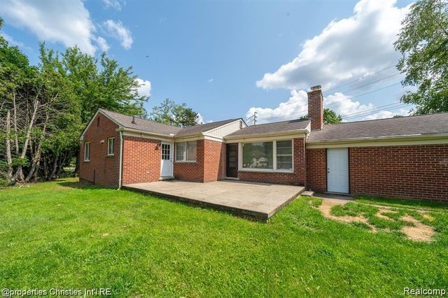 4912 S Clunbury Road, West Bloomfield, MI 48322