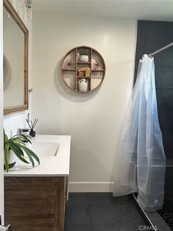 Image 18 of property listing at 2053 W 75th, Los Angeles, CA 90047