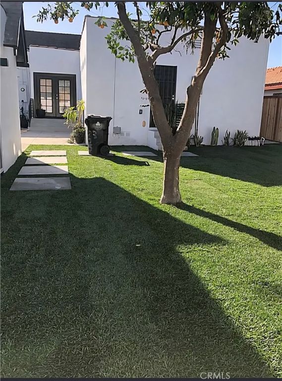 Image 21 of property listing at 2053 W 75th, Los Angeles, CA 90047