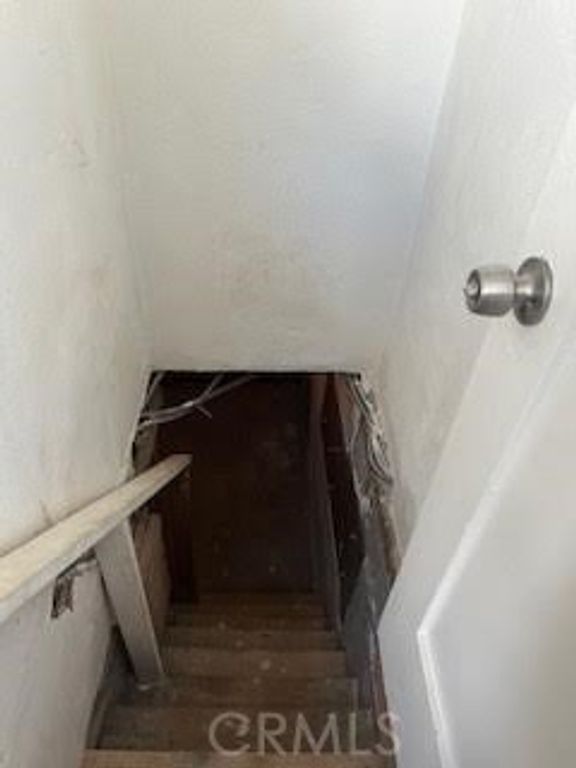 Image 23 of property listing at 2053 W 75th, Los Angeles, CA 90047