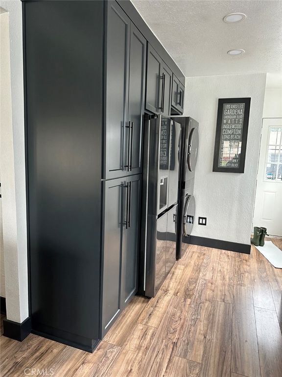 Image 7 of property listing at 2053 W 75th, Los Angeles, CA 90047