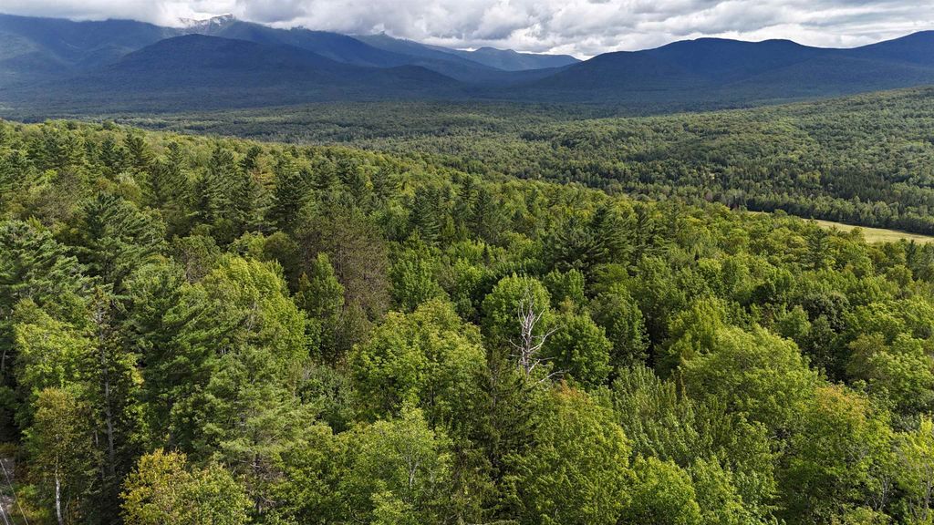 1860 Presidential Highway, Jefferson, NH 03583