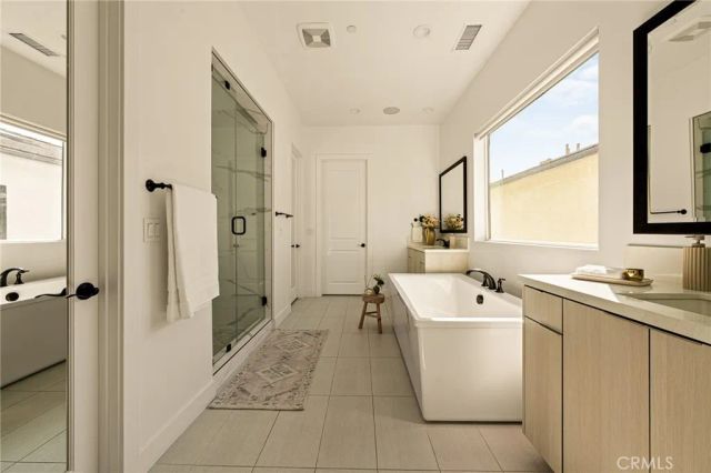 20601 W Overlook Court, Porter Ranch, CA 91326