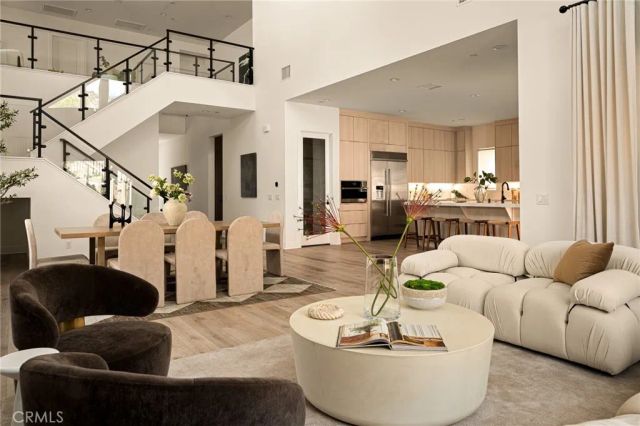 20601 W Overlook Court, Porter Ranch, CA 91326