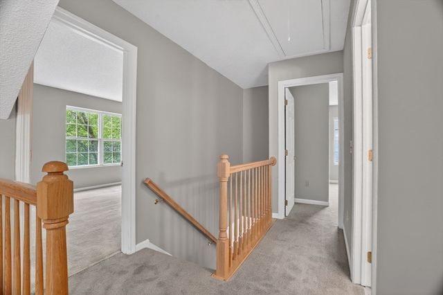 9 Grover Ln, Foxboro, MA 02035