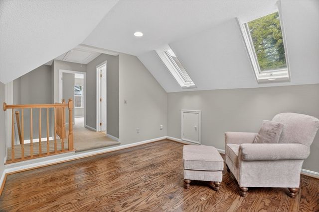 9 Grover Ln, Foxboro, MA 02035