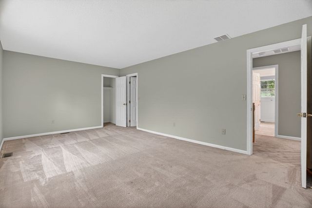 9 Grover Ln, Foxboro, MA 02035