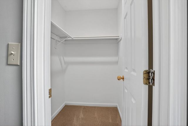 9 Grover Ln, Foxboro, MA 02035