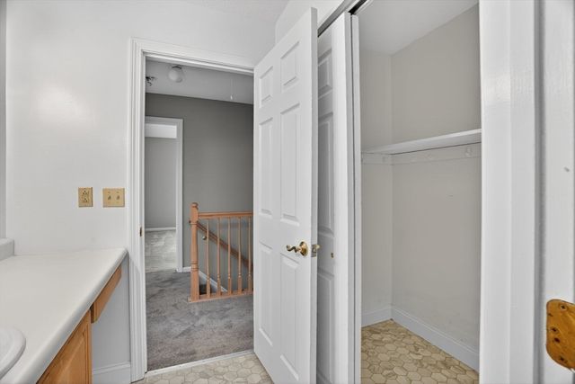 9 Grover Ln, Foxboro, MA 02035