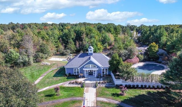 9 Grover Ln, Foxboro, MA 02035