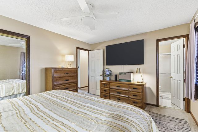 1345 E Woodgate Street, Springfield, MO 65804