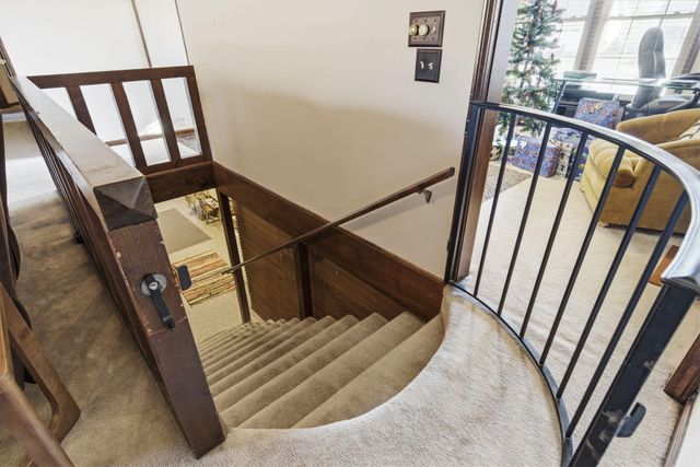 1345 E Woodgate Street, Springfield, MO 65804