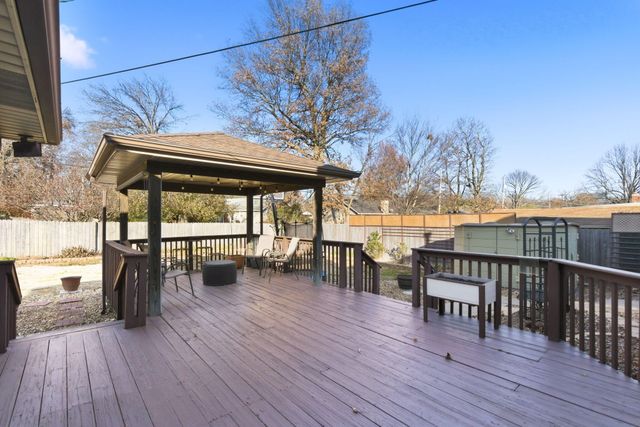 1345 E Woodgate Street, Springfield, MO 65804