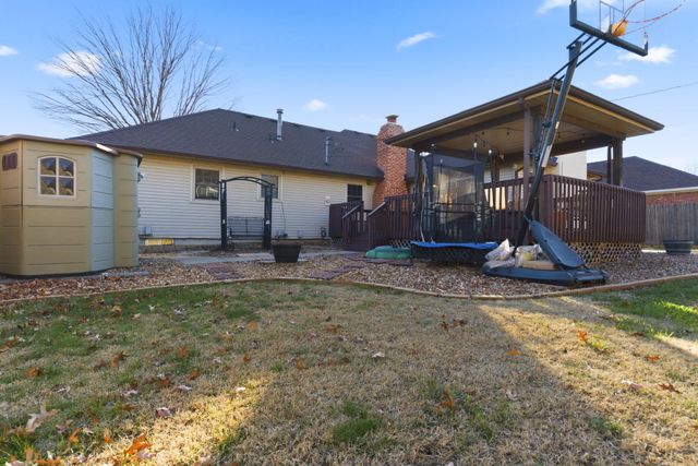 1345 E Woodgate Street, Springfield, MO 65804