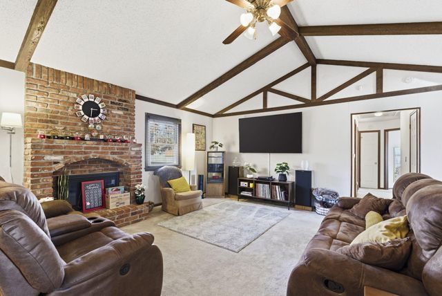 1345 E Woodgate Street, Springfield, MO 65804