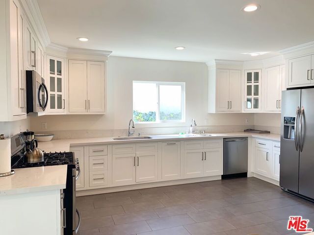 1123 S CLARK Drive, Los Angeles, CA 90035