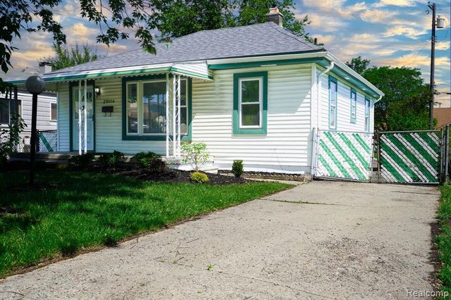 29114 Richard Street, Westland, MI 48186