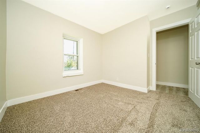 29114 Richard Street, Westland, MI 48186
