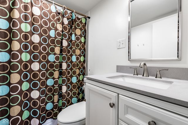 3965 N Meridian Street APT 2J, Indianapolis, IN 46208