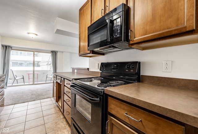 3965 N Meridian Street APT 2J, Indianapolis, IN 46208