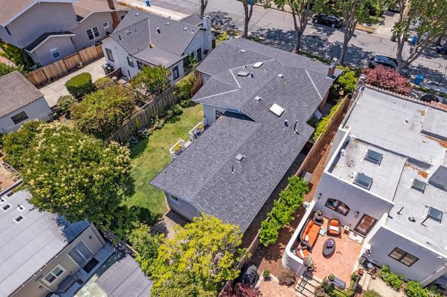 1241 Edinburgh Street, San Mateo, CA 94402