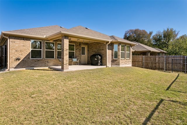 300 Balcones Drive, Fort Worth, TX 76108