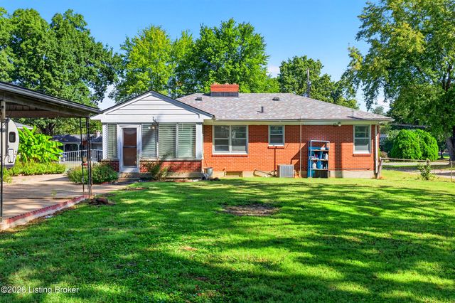 1906 Lampter St, Louisville, KY 40216