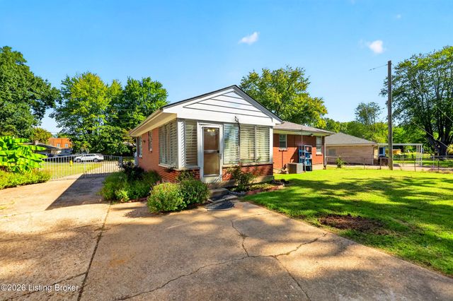 1906 Lampter St, Louisville, KY 40216