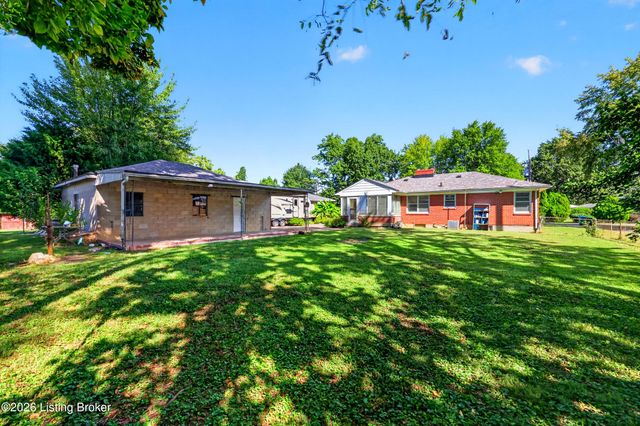 1906 Lampter St, Louisville, KY 40216