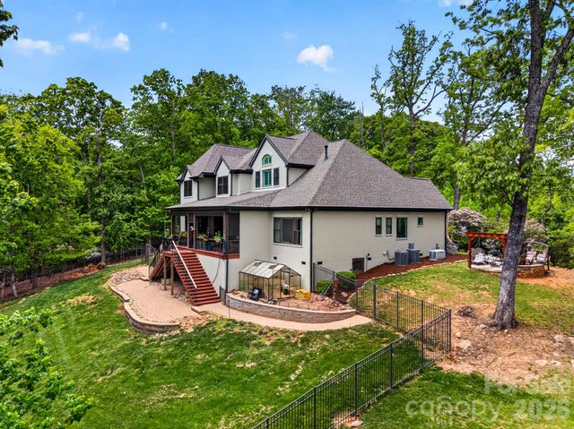 671 Mills River Way, Mills River, NC 28742
