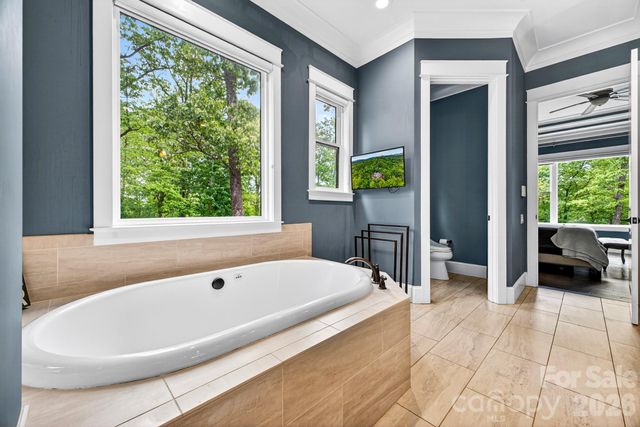 671 Mills River Way, Mills River, NC 28742