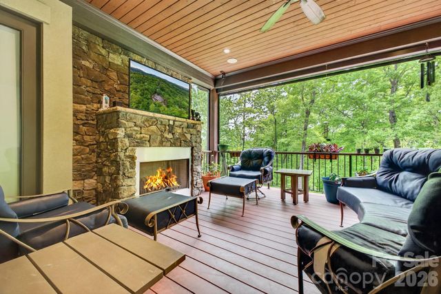 671 Mills River Way, Mills River, NC 28742