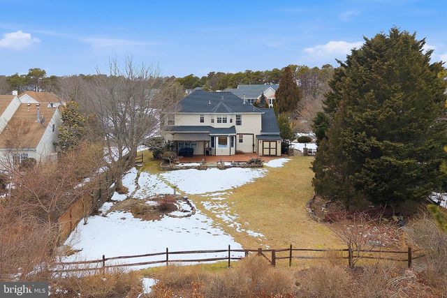 5 JON DR, Barnegat, NJ 08005