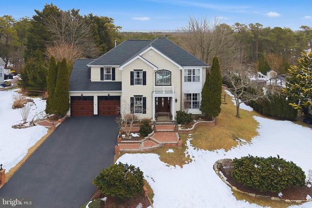 5 JON DR, Barnegat, NJ 08005