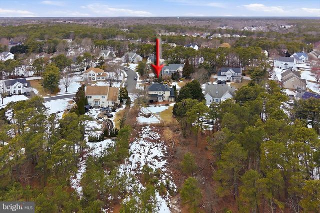 5 JON DR, Barnegat, NJ 08005