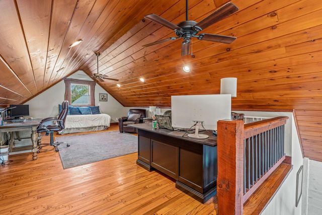 3024 Nagawicka AVENUE, Delafield, WI 53018