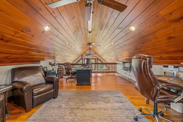 3024 Nagawicka AVENUE, Delafield, WI 53018