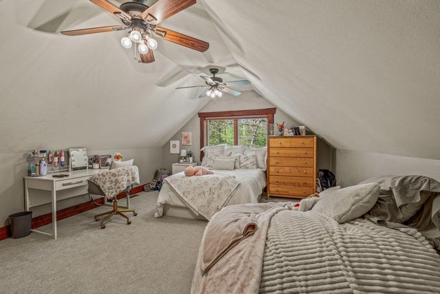 3024 Nagawicka AVENUE, Delafield, WI 53018