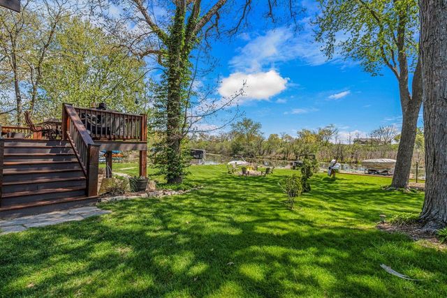 3024 Nagawicka AVENUE, Delafield, WI 53018