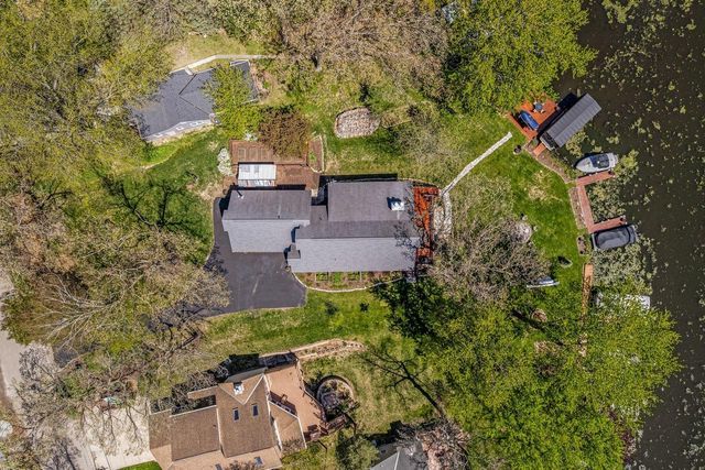 3024 Nagawicka AVENUE, Delafield, WI 53018