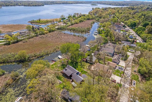 3024 Nagawicka AVENUE, Delafield, WI 53018