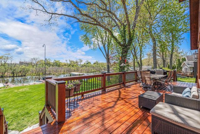 3024 Nagawicka AVENUE, Delafield, WI 53018