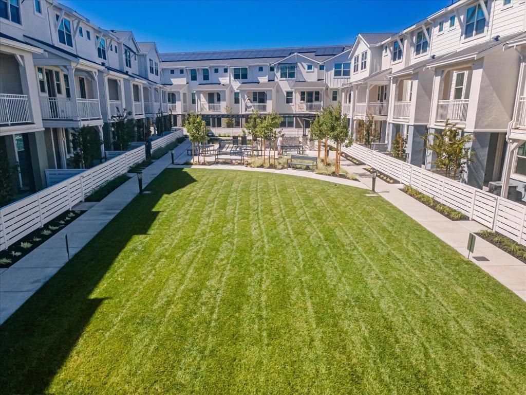 2735 Oak Road, Walnut Creek, CA 94597
