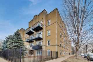 2000 W Greenleaf Avenue 1, Chicago, IL 60645