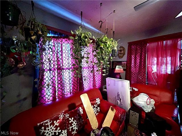 3548 W 63rd Street, Cleveland, OH 44102