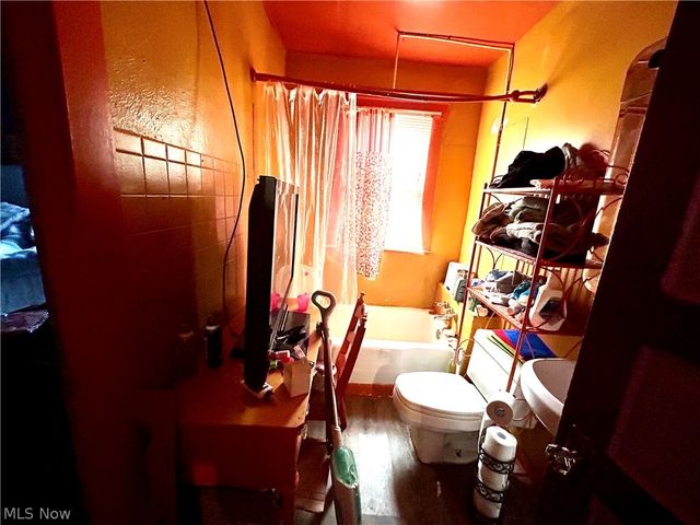 3548 W 63rd Street, Cleveland, OH 44102